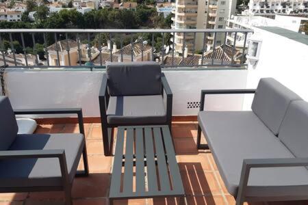 Amplio Apartamento Con Piscina Cerca De La Playa Nerja Luaran gambar