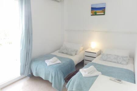 Amplio Apartamento Con Piscina Cerca De La Playa Nerja Luaran gambar